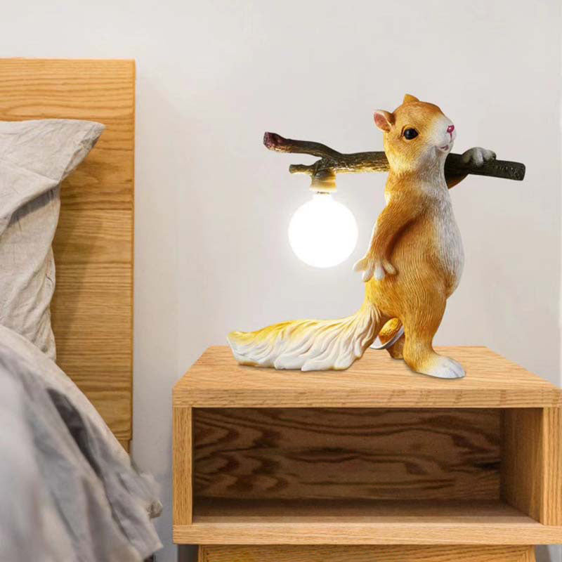 Squirrel Glow - sjarmerende ekornlampe som lyser opp hjemmet ditt